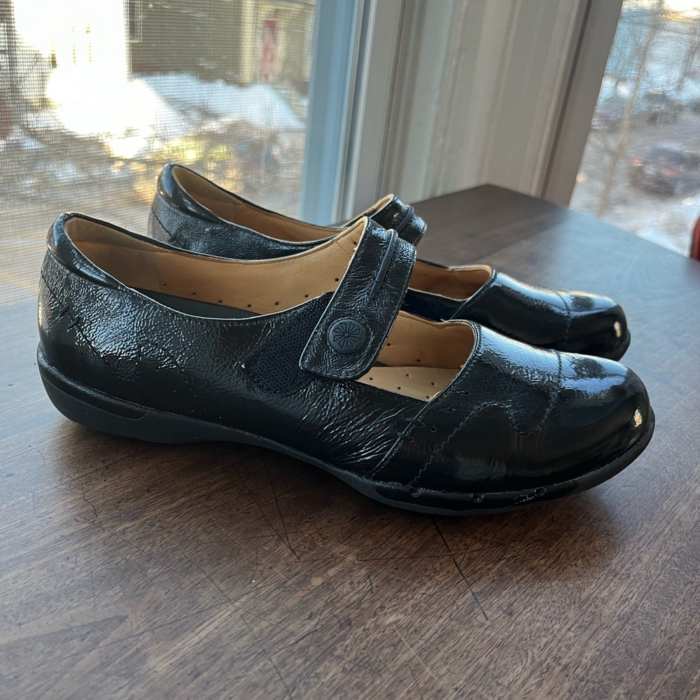 Clarks Unstructured Mary Jane Flats